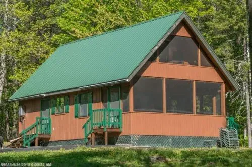 maine-cabin-for-sale-in-a-0